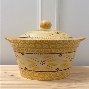 Temp-Tations Old World 2.5 qt Ceramic Casserole Dish, NWOB!